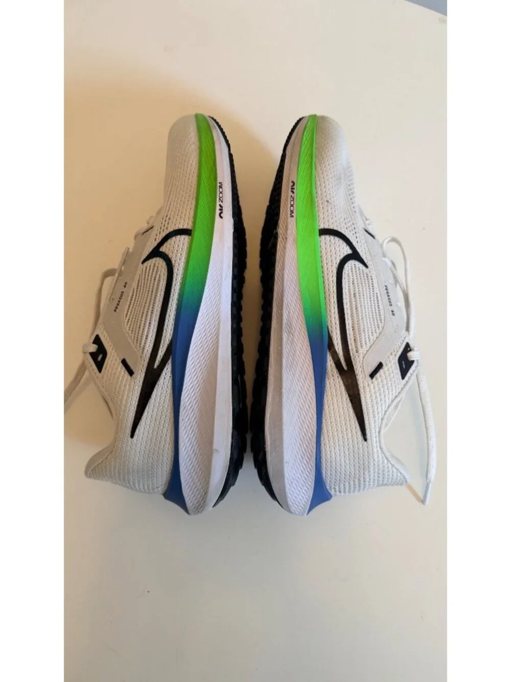 Nike Pegasus 40 Men's Size 9 Extra Wide Running Shoes DV7480-006 White / Green